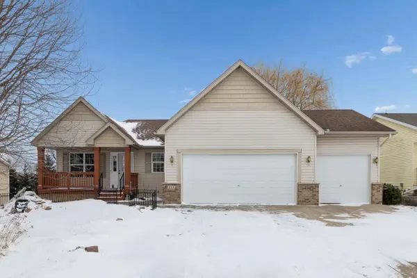 211 7th Street S, Winsted, MN 55395