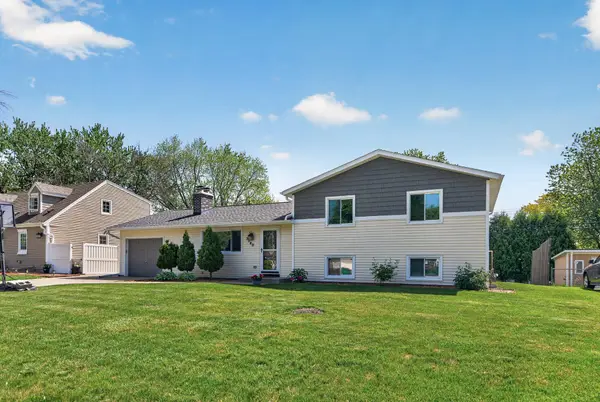 3040 Boone Avenue N, New Hope, MN 55427