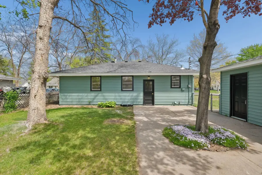 8774 Hale Avenue S, Cottage Grove, MN 55016 - #2
