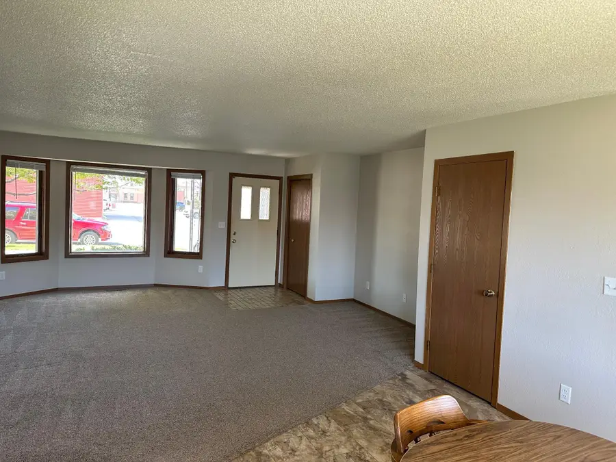 105 Oscar Avenue N, Canby, MN 56220 - #2