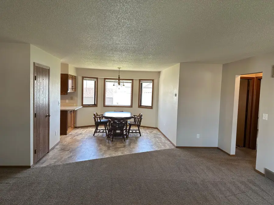 105 Oscar Avenue N, Canby, MN 56220 - #3