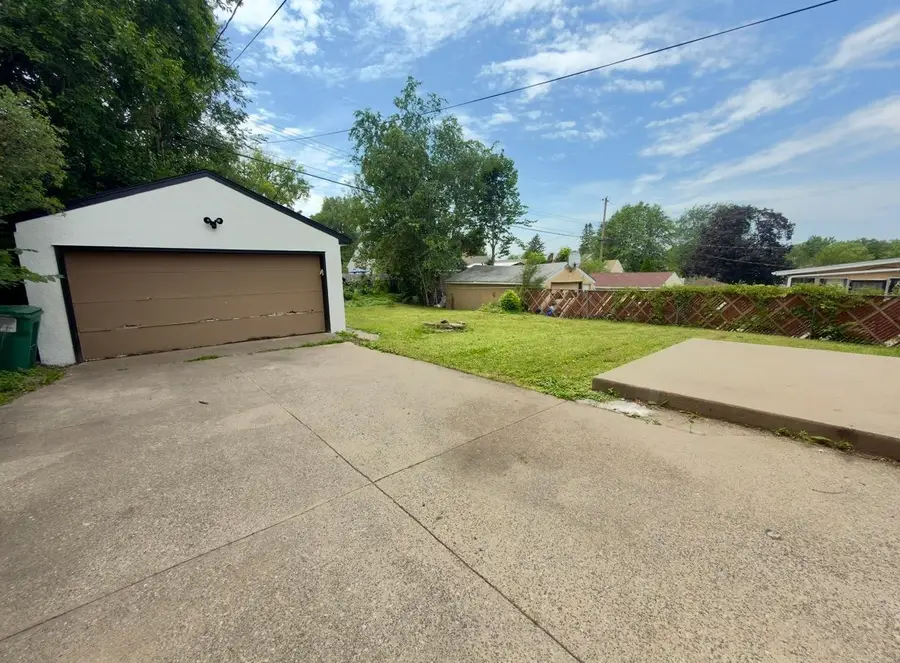 1696 Fremont Avenue, Saint Paul, MN 55106 - #3