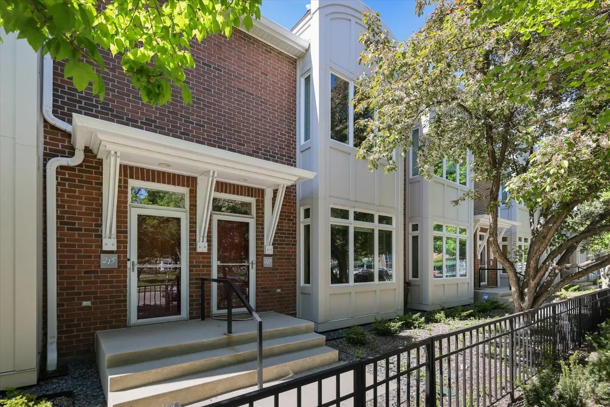 217 Bank Street Se, Minneapolis, MN 55414 - #1