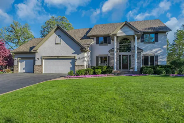 830 Hidden Meadow Trail, Eagan, MN 55123