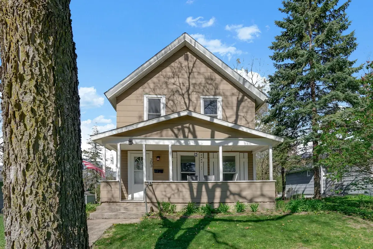 203 2nd Avenue Nw, Buffalo, MN 55313 - #1