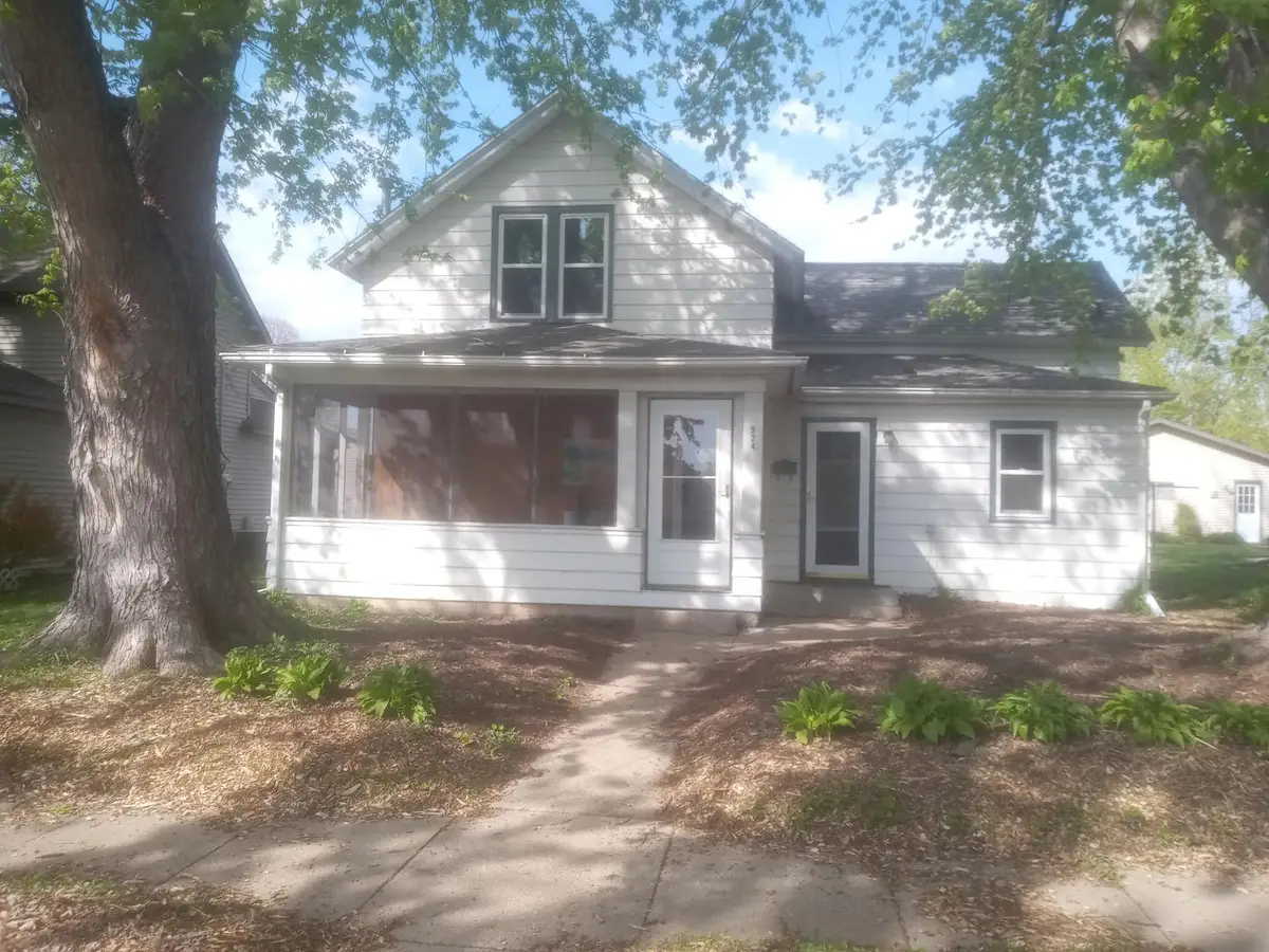924 4th Street W, Wabasha, MN 55981 - #1
