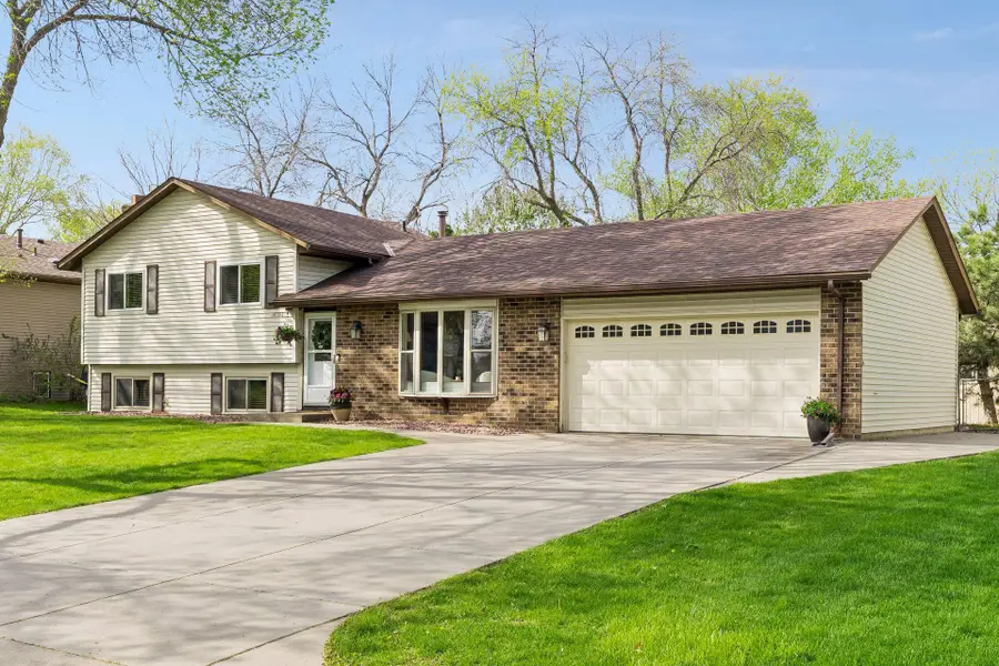 14786 91st Place N, Maple Grove, MN 55369 - #2