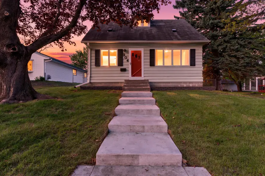 304 Madison Avenue S, Edina, MN 55343 - #3