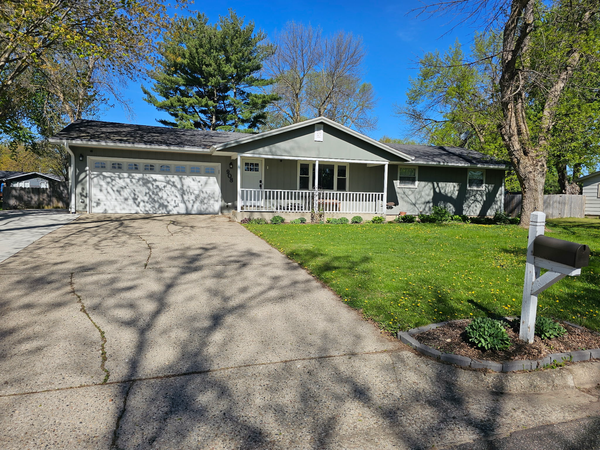 908 Woodlawn Avenue, Le Sueur, MN 56058