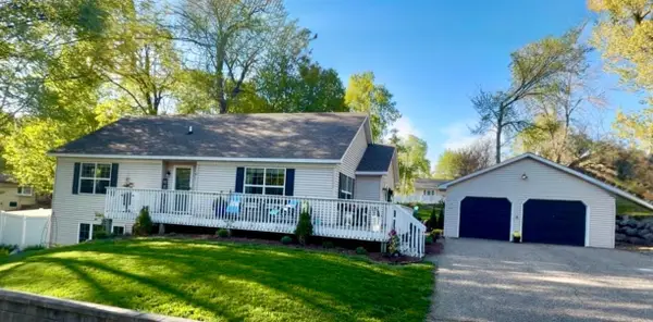 5142 Waterbury Road, Mound, MN 55364