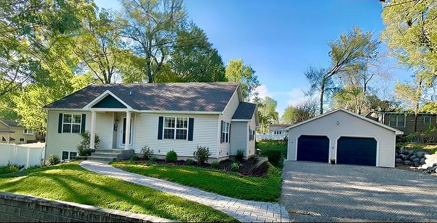 5142 Waterbury Road, Mound, MN 55364 - #2