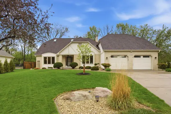 13220 38th Avenue N, Plymouth, MN 55441