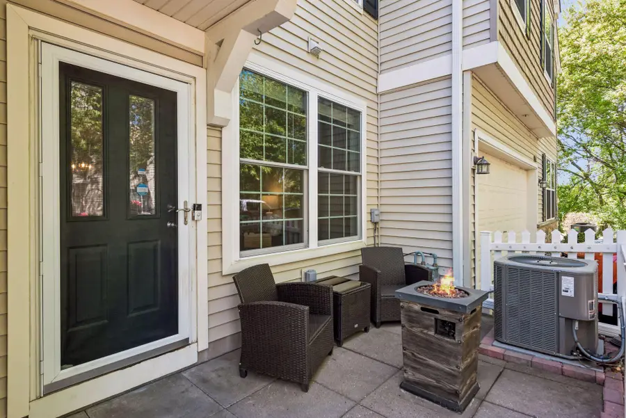 849 Braunworth Court, Chaska, MN 55318 - #2
