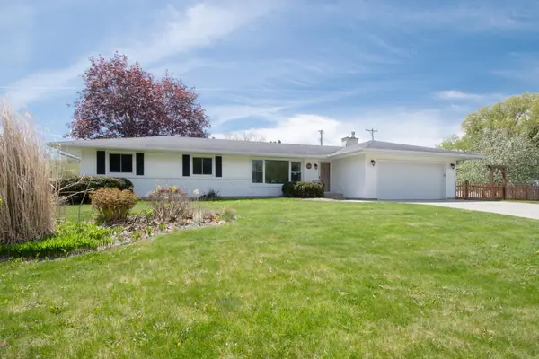 2403 Inca Lane, New Brighton, MN 55112