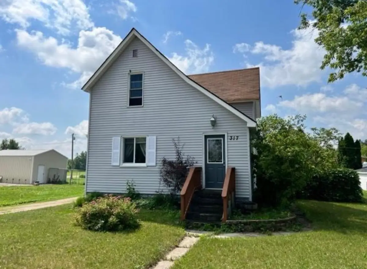 317 Minnesota Avenue E, Sebeka, MN 56477 - #1