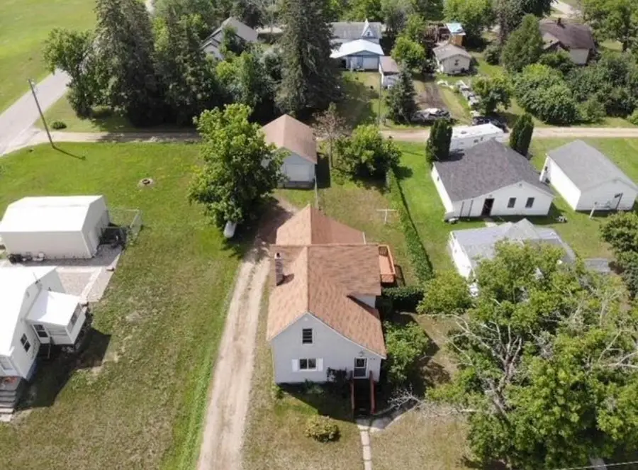 317 Minnesota Avenue E, Sebeka, MN 56477 - #2