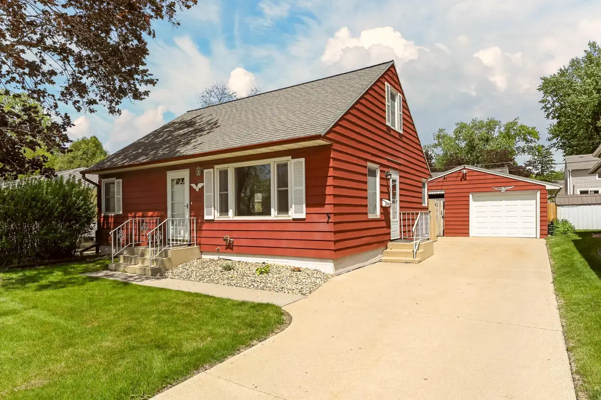 2031 17 1/2 Street Nw, Rochester, MN 55901 - #1