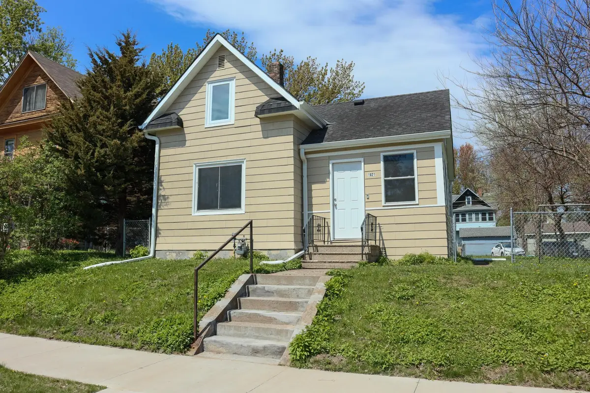 1021 Minnehaha Avenue E, Saint Paul, MN 55106 - #1