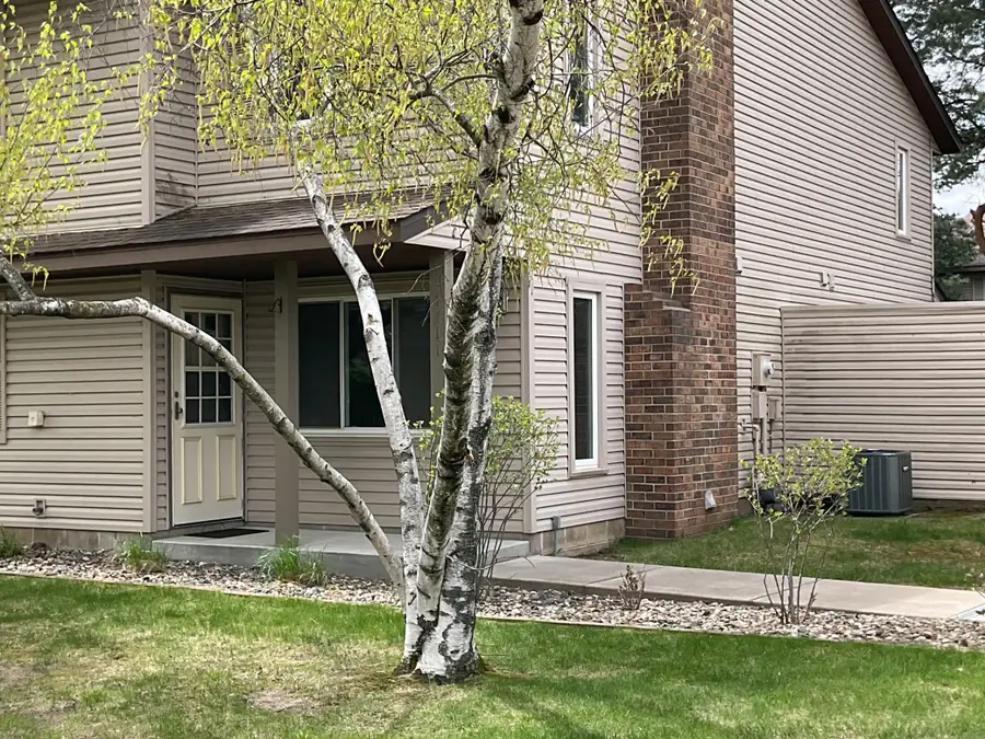 4711 Lund Point, Eagan, MN 55122 - #2