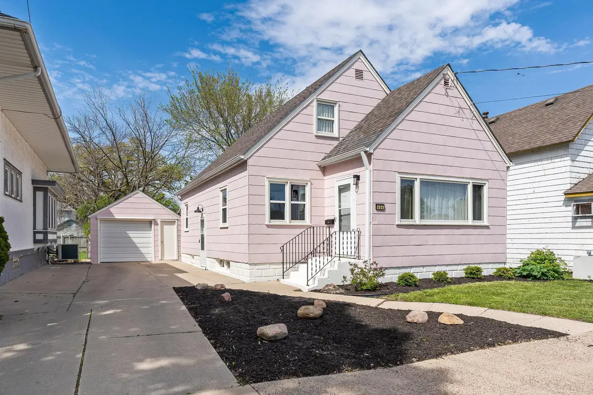606 3rd Avenue Nw, Austin, MN 55912 - #1