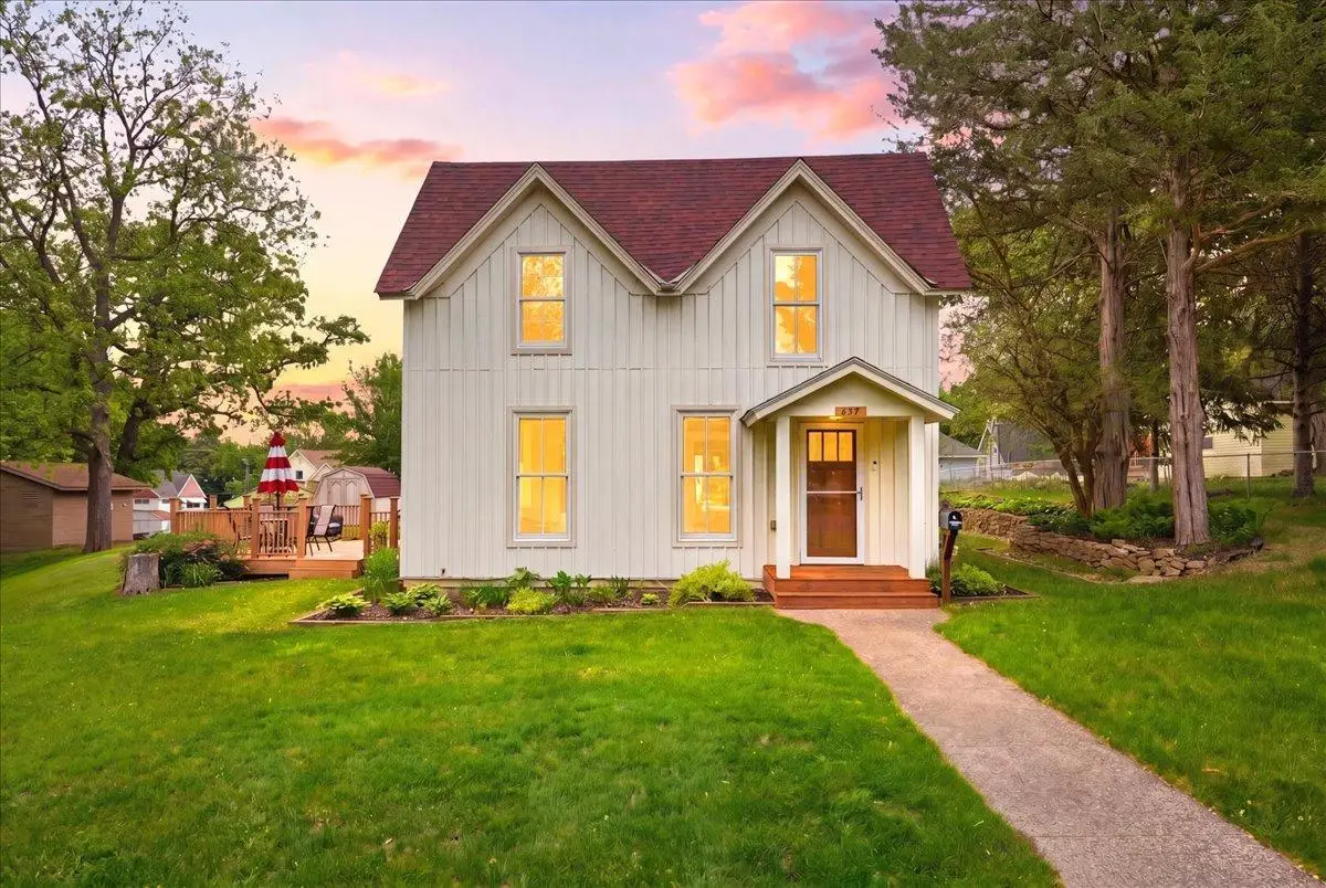 357 6th Street N, Bayport, MN 55003 - #1