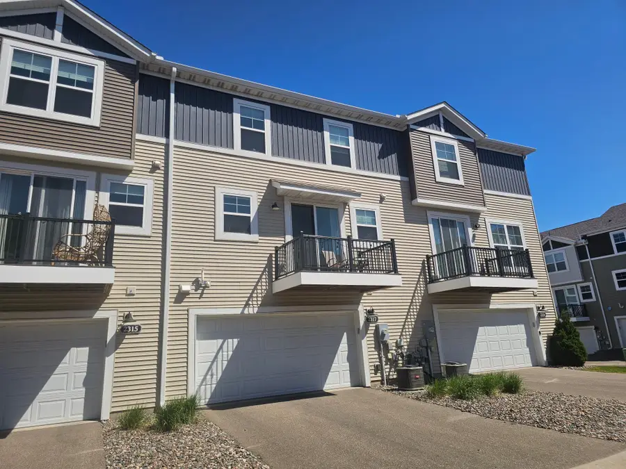 2317 Mckenney Way, North Saint Paul, MN 55109 - #3