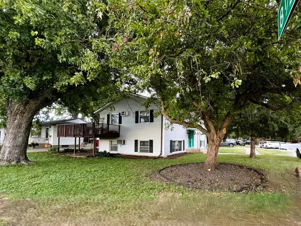 403 8 1/2 Avenue Nw, Rochester, MN 55901