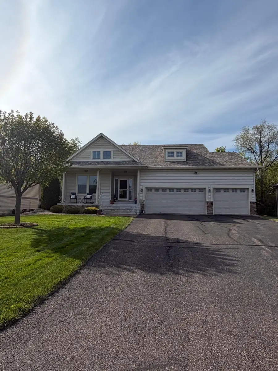 1719 140th Avenue Ne, Ham Lake, MN 55304 - #3