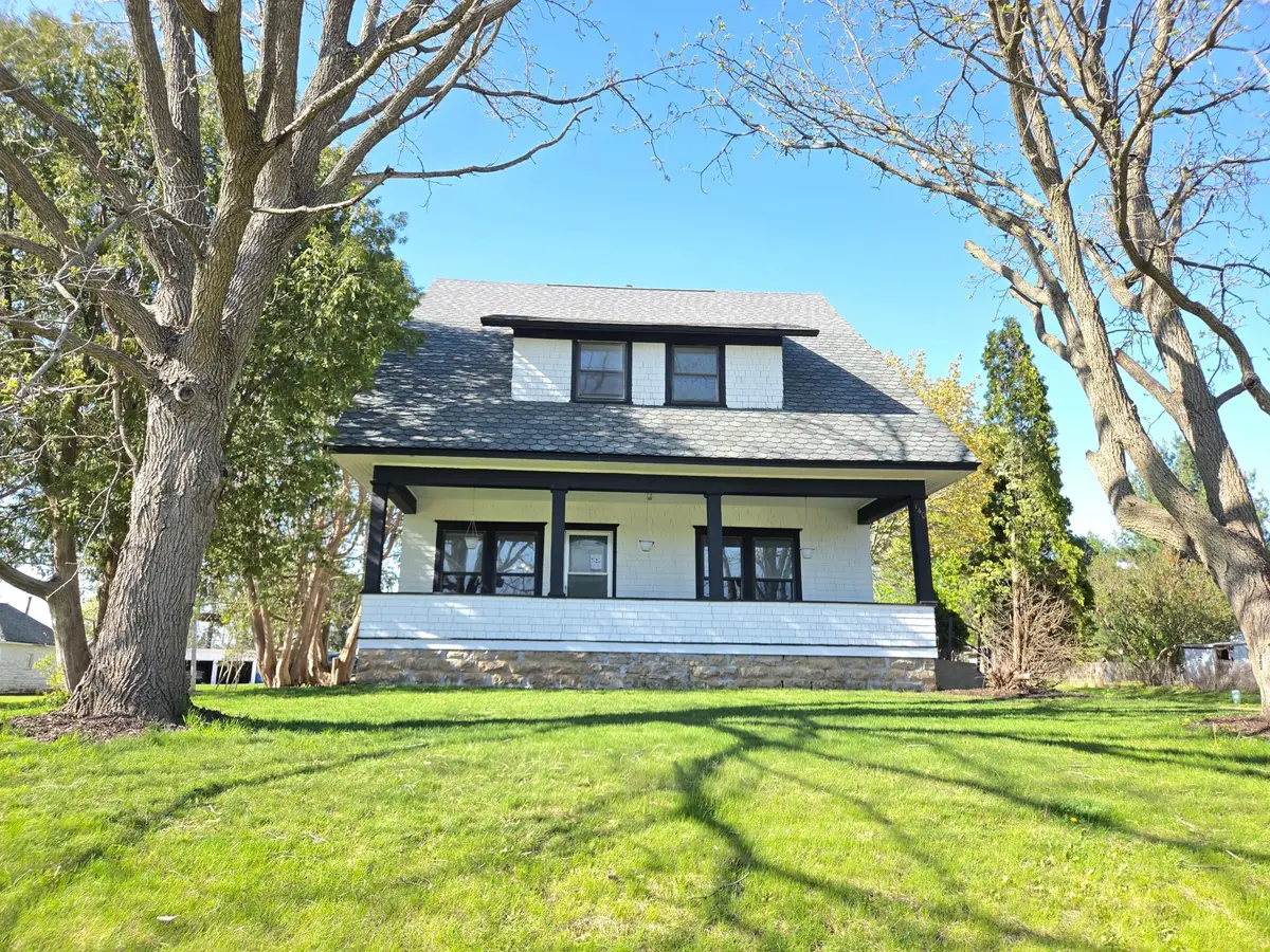 140 W Main Street, Lewiston, MN 55952 - #1