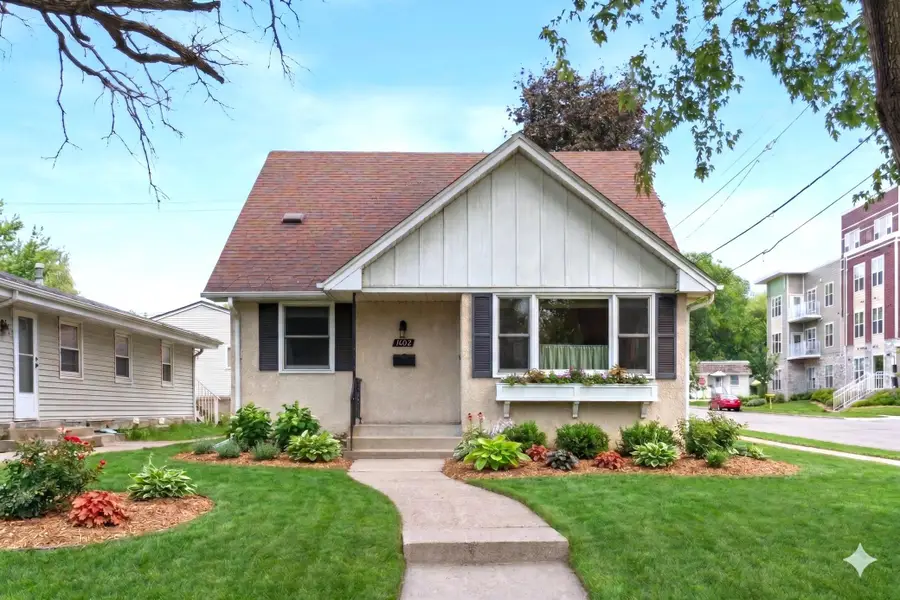 1802 Malvern Street, Lauderdale, MN 55113 - #2