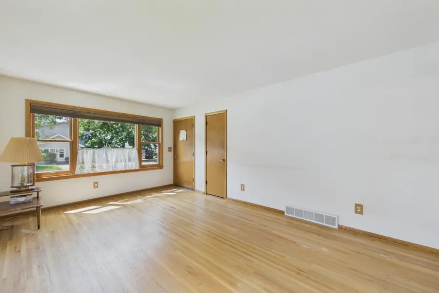 1802 Malvern Street, Lauderdale, MN 55113 - #3