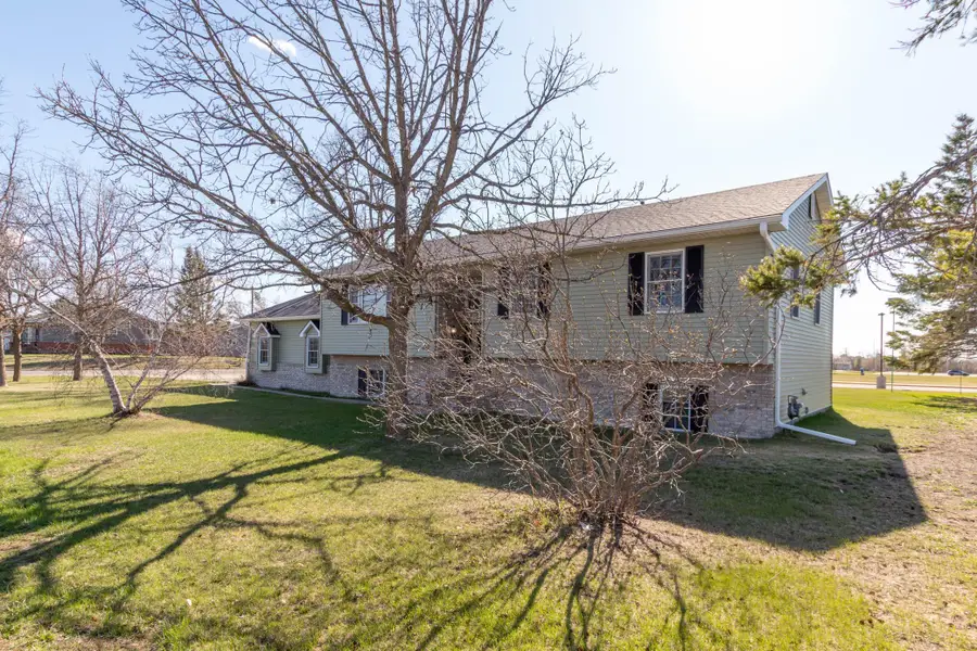 501 Lake Avenue Ne, Bemidji, MN 56601 - #2