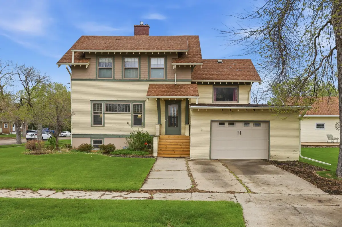 404 2nd Avenue Ne, Hillsboro, ND 58045 - #1