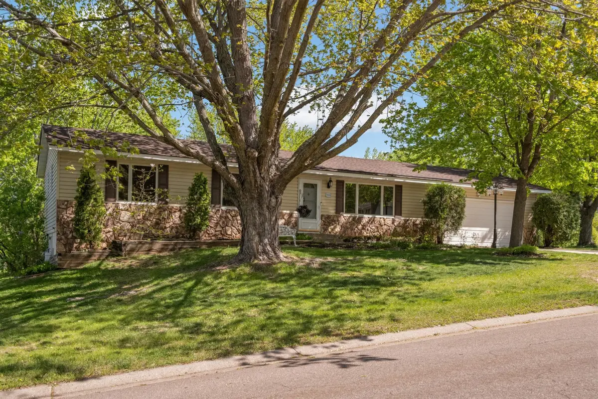 19055 Jordan Trail, Lakeville, MN 55044 - #1