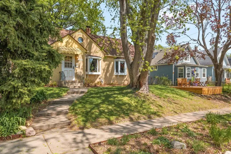 1077 Lafond Avenue, Saint Paul, MN 55104 - #2
