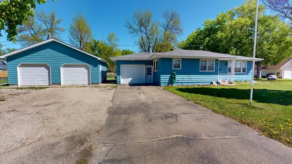 241 5th Street Se, Glenville, MN 56036