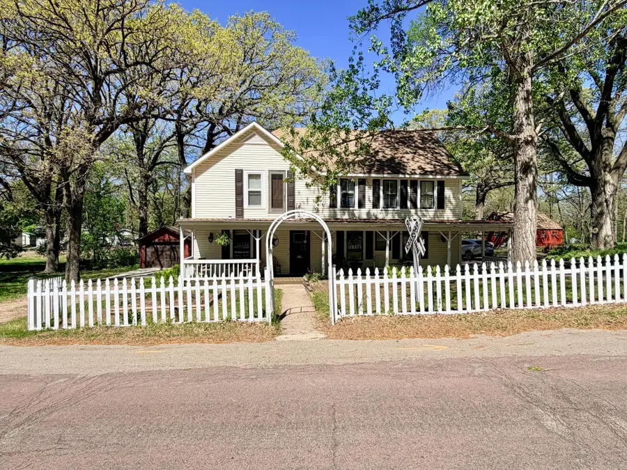 219 Moore Street, Jackson, MN 56143 - #3