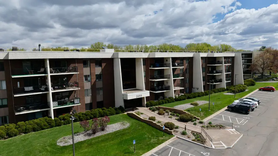 2455 Londin Lane E #219, Maplewood, MN 55119 - #3