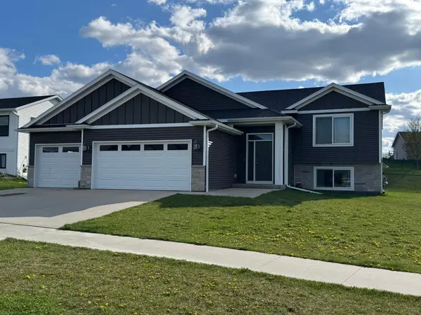 732 Towne Drive Ne, Byron, MN 55920