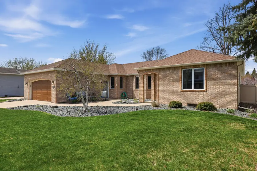 3102 Par Street N, Fargo, ND 58102 - #3