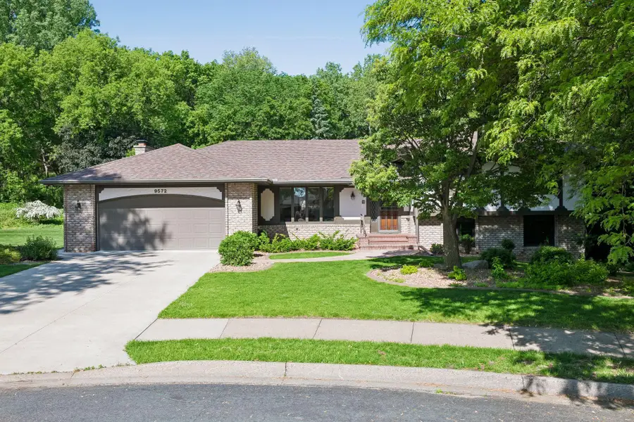 9572 Morris Circle, Bloomington, MN 55437 - #2