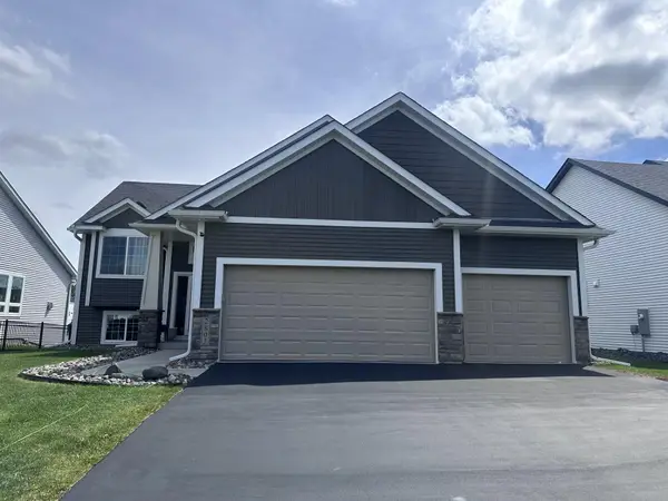 2802 213th Street W, Farmington, MN 55024