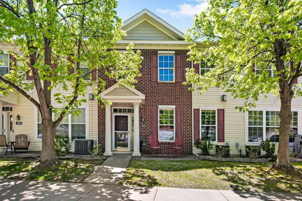 1015 Traditions Court, Chaska, MN 55318