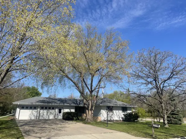 775 2nd Street E, Tracy, MN 56175