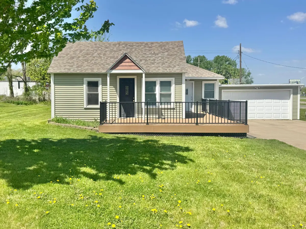 110 Red Wing Avenue S, Red Wing, MN 55066 - #1