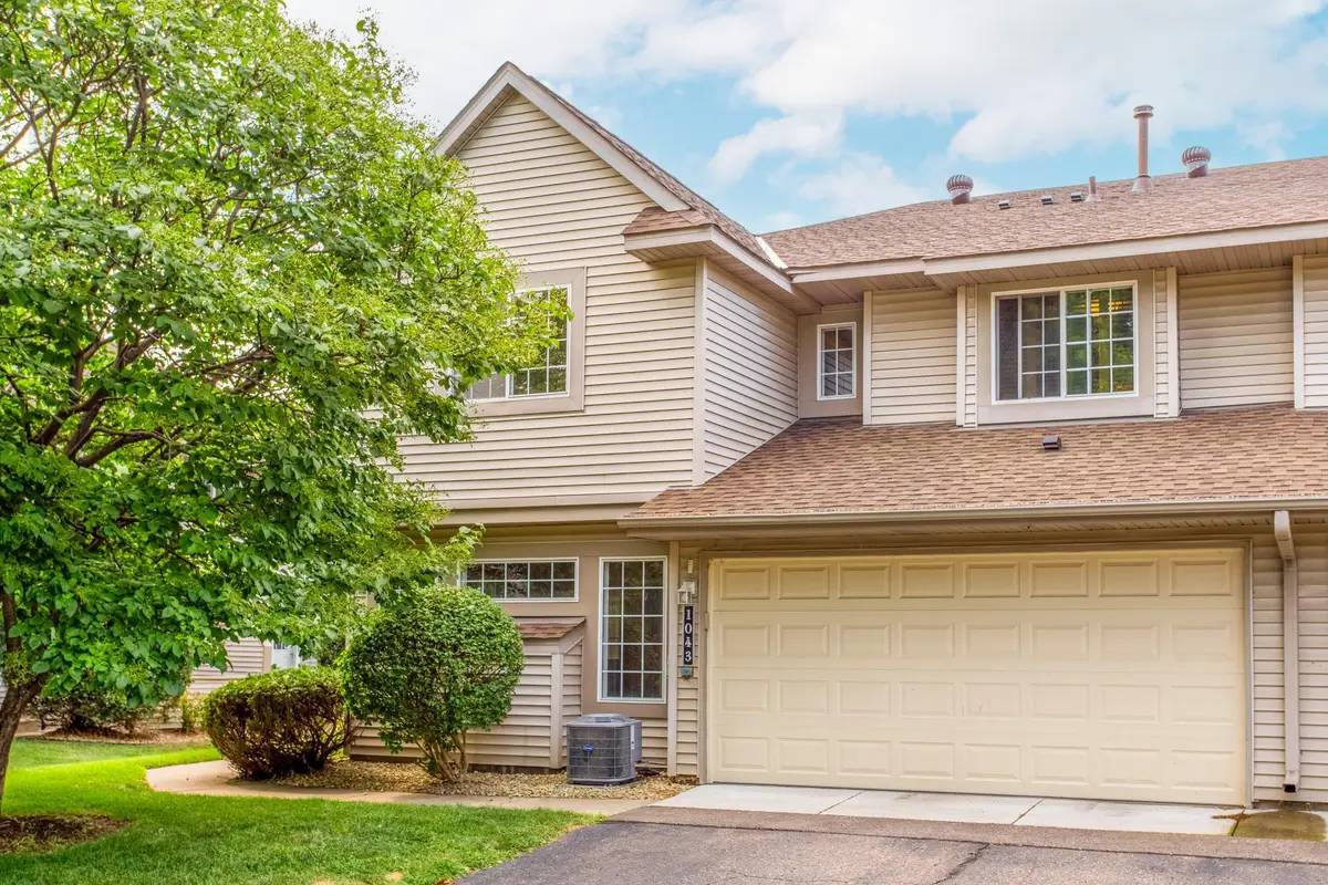 1043 Lovell Lane S, Roseville, MN 55113 - #1