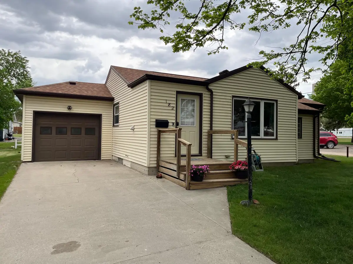 182 14th Street, Windom, MN 56101 - #1