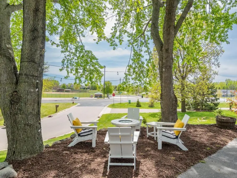 1036 Sunny Ridge Drive, Carver, MN 55315 - #2