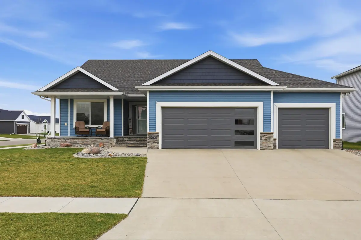 8853 Meadowlark Parkway, Horace, ND 58047 - #1