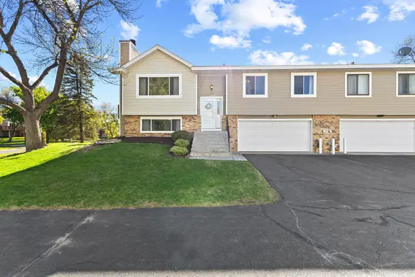 486 97th Lane Ne, Blaine, MN 55434
